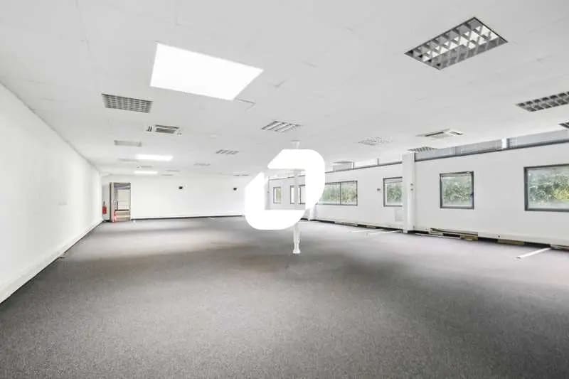 Bureau dans Tremblay-en-France à louer - Photo intérieure – Image 3 sur 16