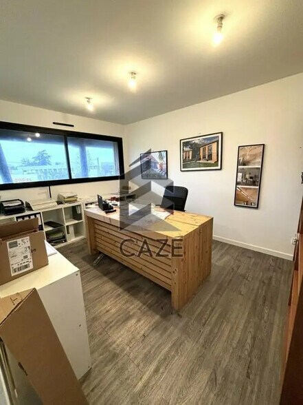 Bureau dans Tresses à louer - Photo de l’immeuble – Image 1 sur 5