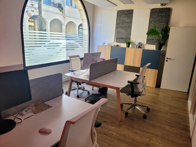 Plus de détails pour 6 Rue Jean Mermoz, Rueil-Malmaison - Coworking à louer