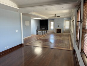 2232 N Clybourn Ave, Chicago, IL à louer Photo de l’immeuble– Image 1 sur 3