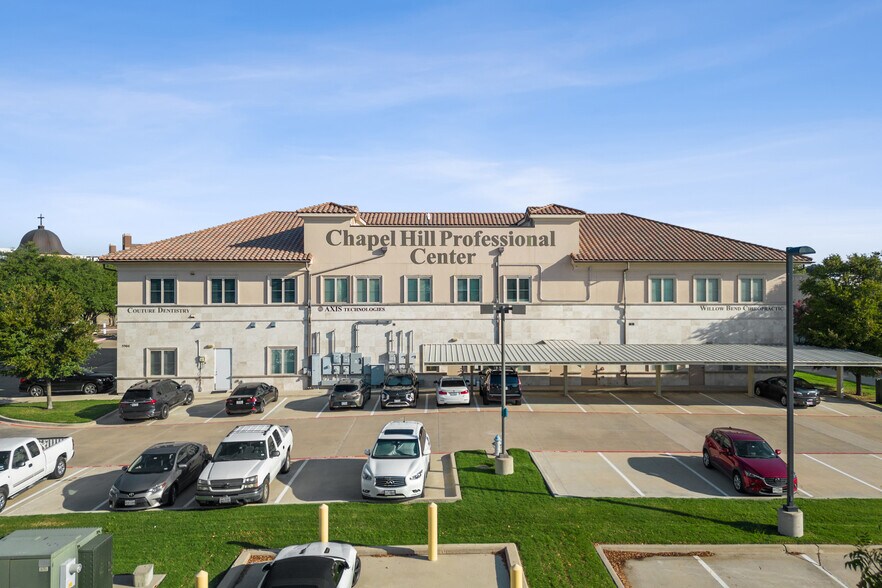 5904 Chapel Hill Blvd, Plano, TX à louer - Photo de l’immeuble – Image 3 sur 5