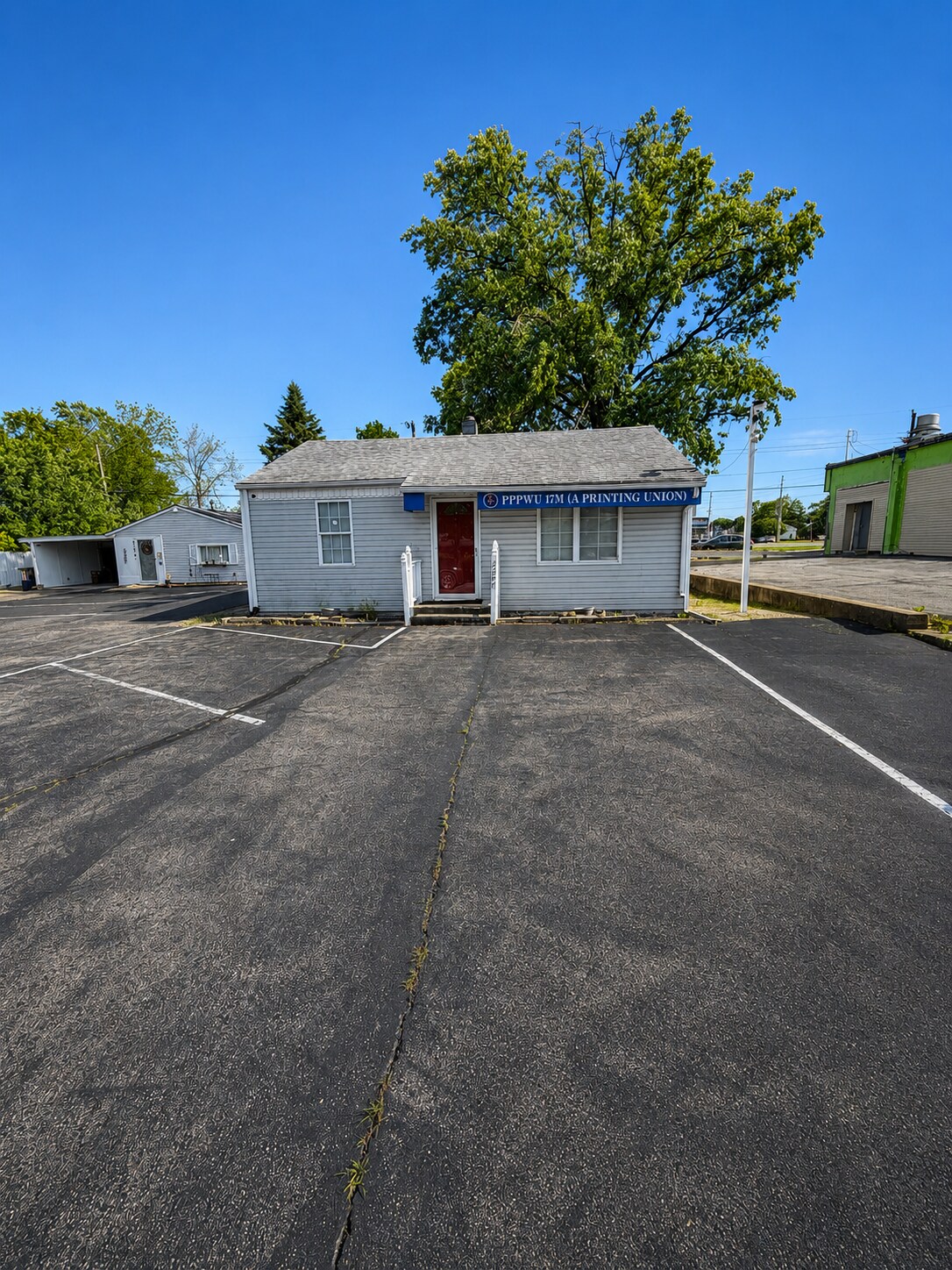2207 Fowler St, Anderson, IN à vendre Photo de l’immeuble– Image 1 sur 13