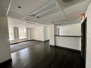 233 A St, San Diego, CA à vendre Photo intérieure– Image 2 sur 5