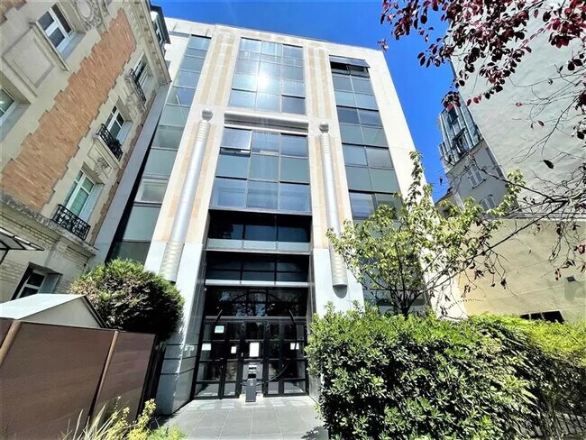 Plus de détails pour Bureau à louer