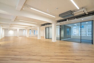 27-32 Old Jewry, Londres à louer Photo intérieure– Image 1 sur 3