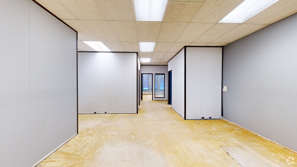 8704 51st Ave NW, Edmonton, AB à vendre - Numérisation 3D Matterport – Image 3 sur 31