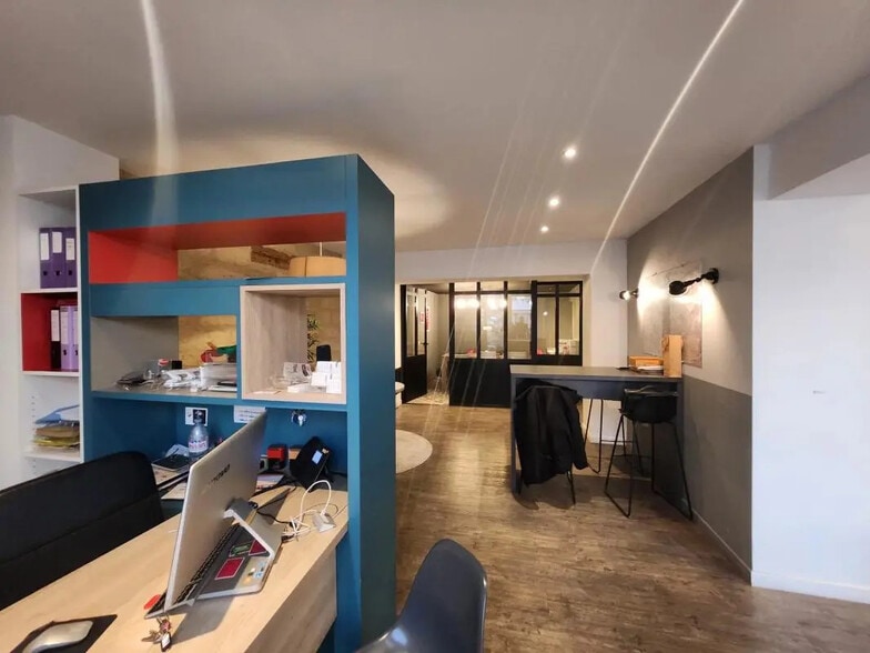 Bureau dans Montpellier à louer - Photo de l’immeuble – Image 2 sur 10
