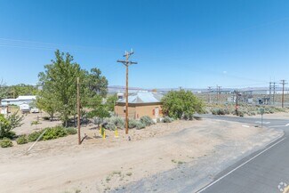 Plus de détails pour 447-605 Pole Line Rd, Herlong, CA - Industriel/Logistique à vendre
