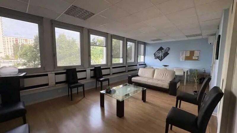 Bureau dans Orléans à vendre Photo intérieure– Image 1 sur 12