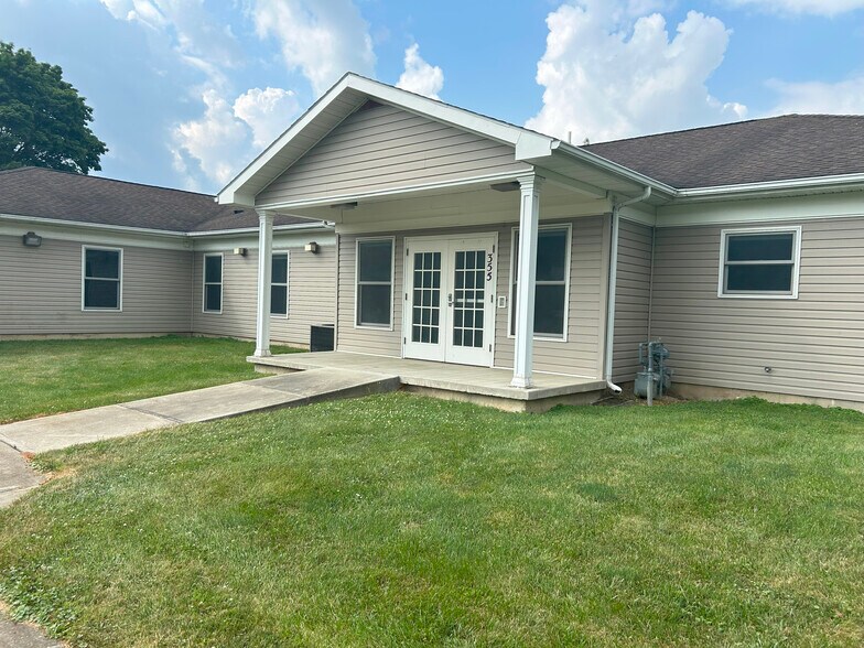 355 Main St, Dansville, NY à vendre - Photo de l’immeuble – Image 2 sur 3