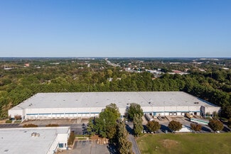 Plus de détails pour 5785 Brook Hollow Pky, Norcross, GA - Industriel/Logistique à louer
