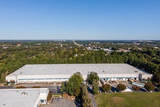Plus de détails pour 5785 Brook Hollow Pky, Norcross, GA - Industriel/Logistique à louer