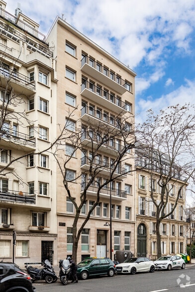 135 Avenue De Wagram, Paris à louer - Photo de l’immeuble – Image 2 sur 3
