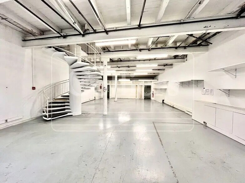 Local d’activités dans Marseille à louer - Photo intérieure – Image 2 sur 4