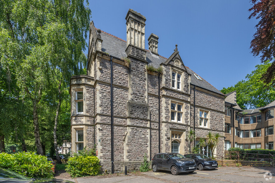 24 Cathedral Rd, Cardiff à vendre - Photo principale – Image 1 sur 14
