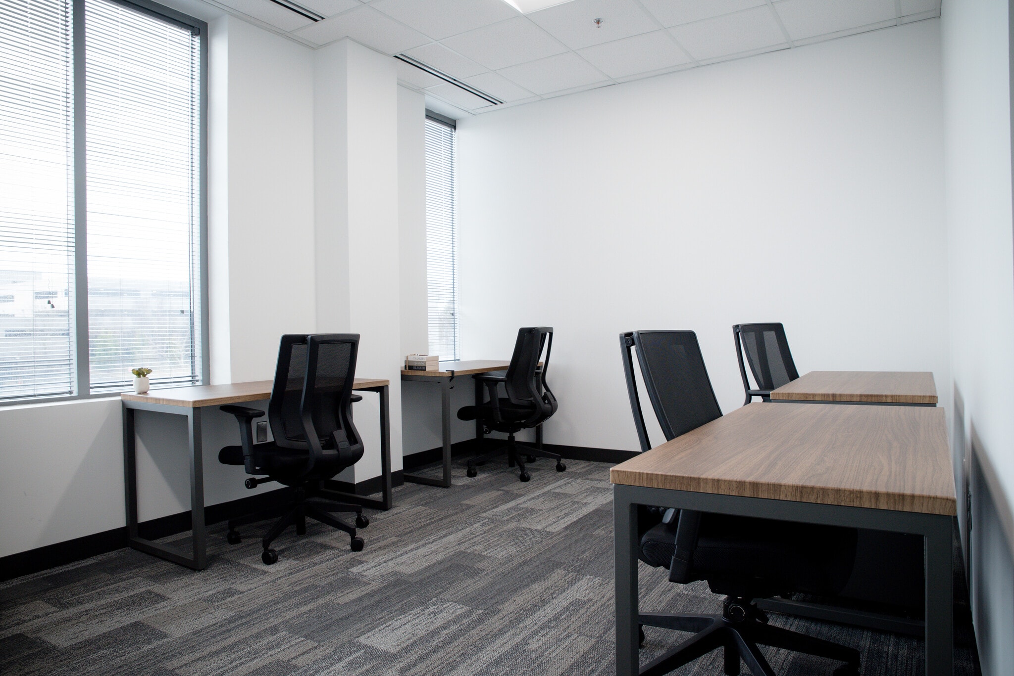 5825 University Research Ct, College Park, MD à louer Photo intérieure– Image 1 sur 1