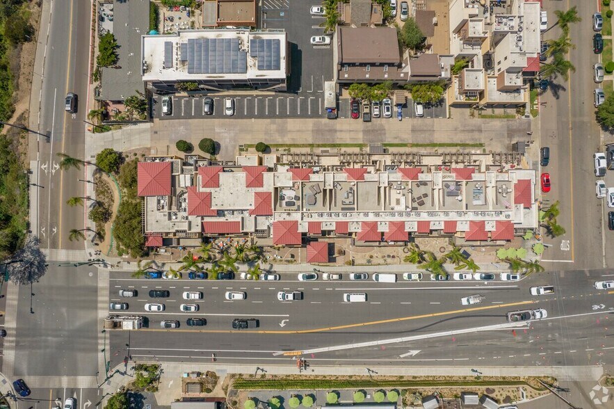 90 N Coast Highway 101, Encinitas, CA à vendre - Aérien – Image 2 sur 14