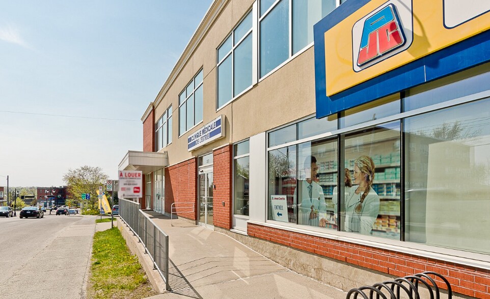 435-455 Rue King O, Sherbrooke, QC à louer - Photo de l’immeuble – Image 2 sur 5