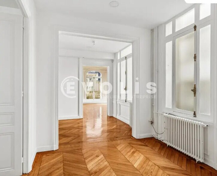 Bureau dans Paris à louer - Photo intérieure – Image 2 sur 15