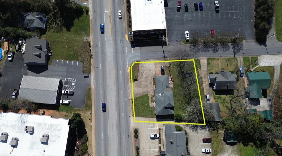 2403 N Main St, Anderson, SC à vendre - Photo de l’immeuble – Image 2 sur 3