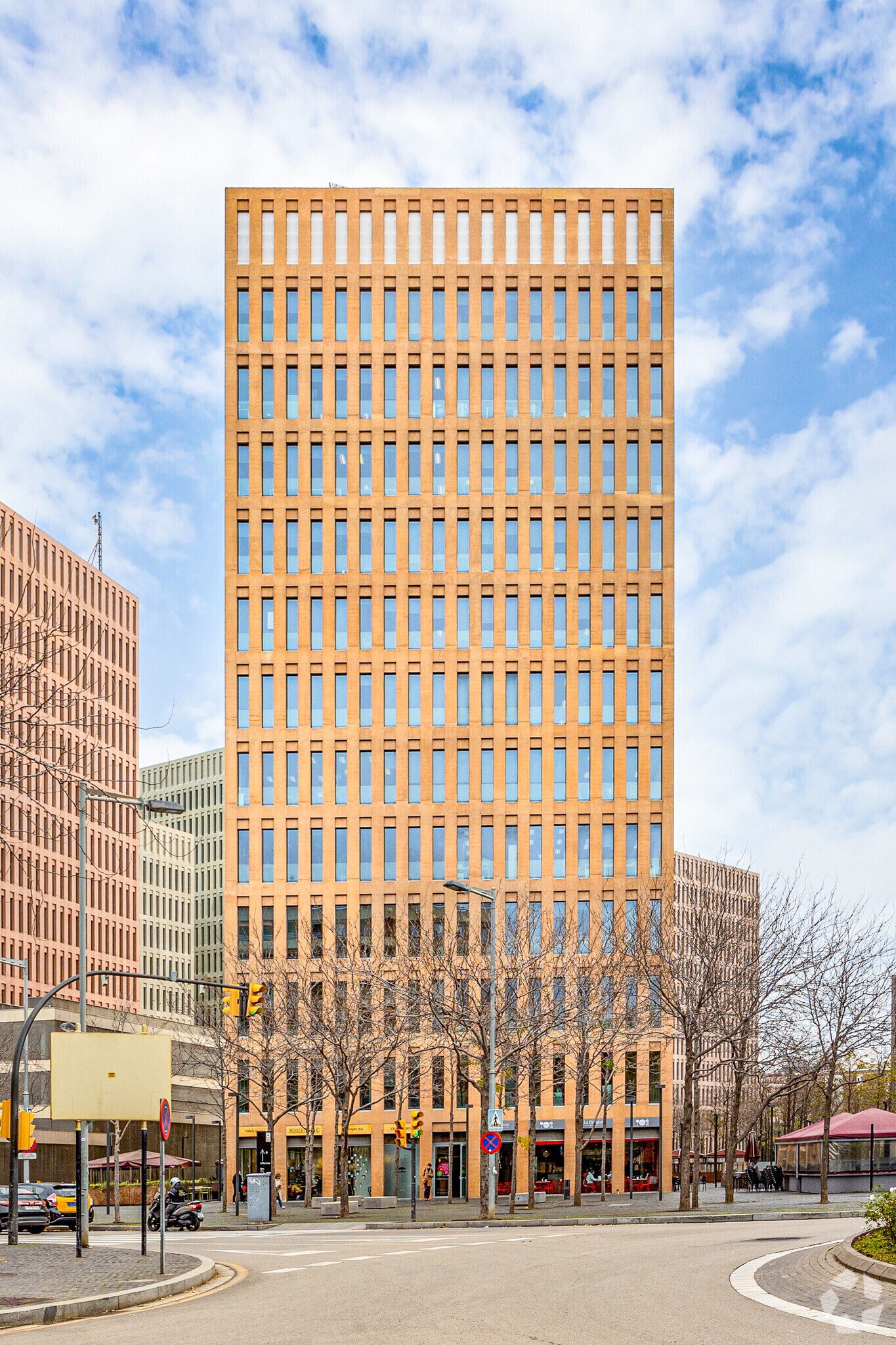 Avinguda del Carrilet, L'Hospitalet de Llobregat, Barcelona à louer Photo principale– Image 1 sur 4