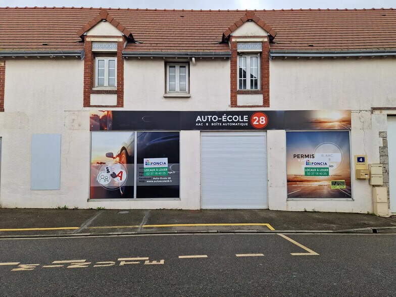 4 Rue Louis Isambert, Sours à louer - Photo de l’immeuble – Image 2 sur 2