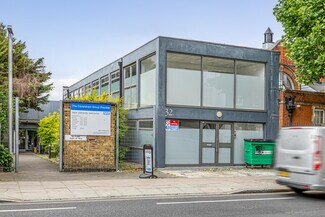 Plus de détails pour 32 Leighton Rd, Londres - Bureau à vendre