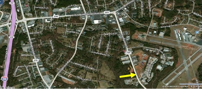 221 Southport Rd, Spartanburg, SC à louer - Photo principale – Image 1 sur 4