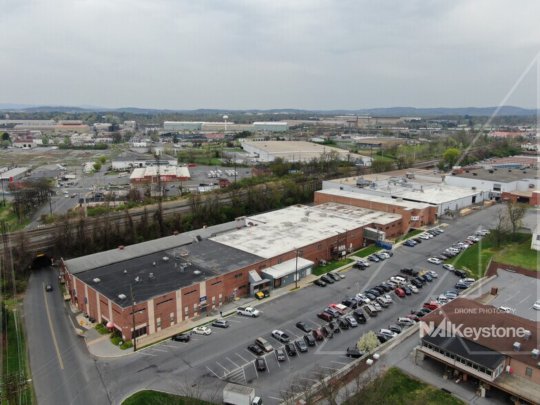 601-637 Hiesters Ln, Reading, PA à vendre - Photo principale – Image 1 sur 22
