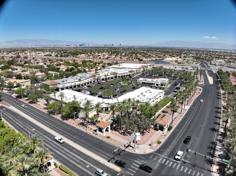 55-75 S Valle Verde Dr, Henderson, NV à louer – Image 2 sur 19