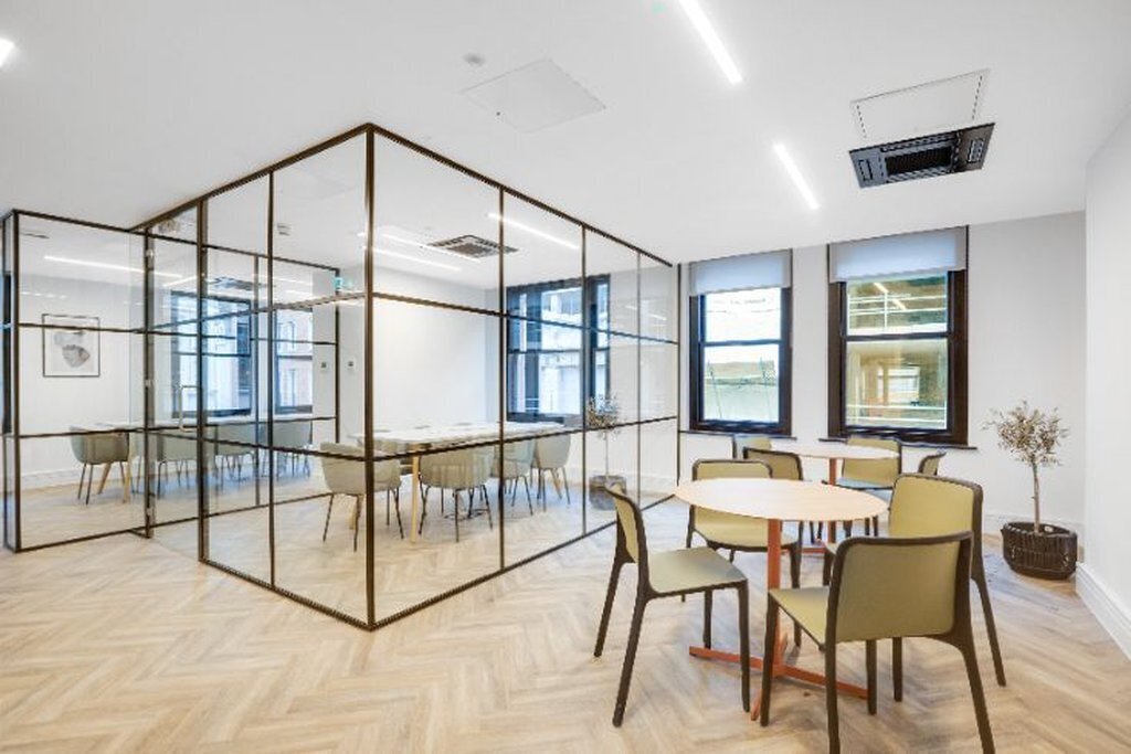 16-16A D'Arblay St, Londres à louer Photo de l’immeuble– Image 1 sur 8