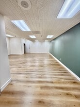 2183 Fairview Rd, Costa Mesa, CA à louer Photo intérieure– Image 1 sur 3