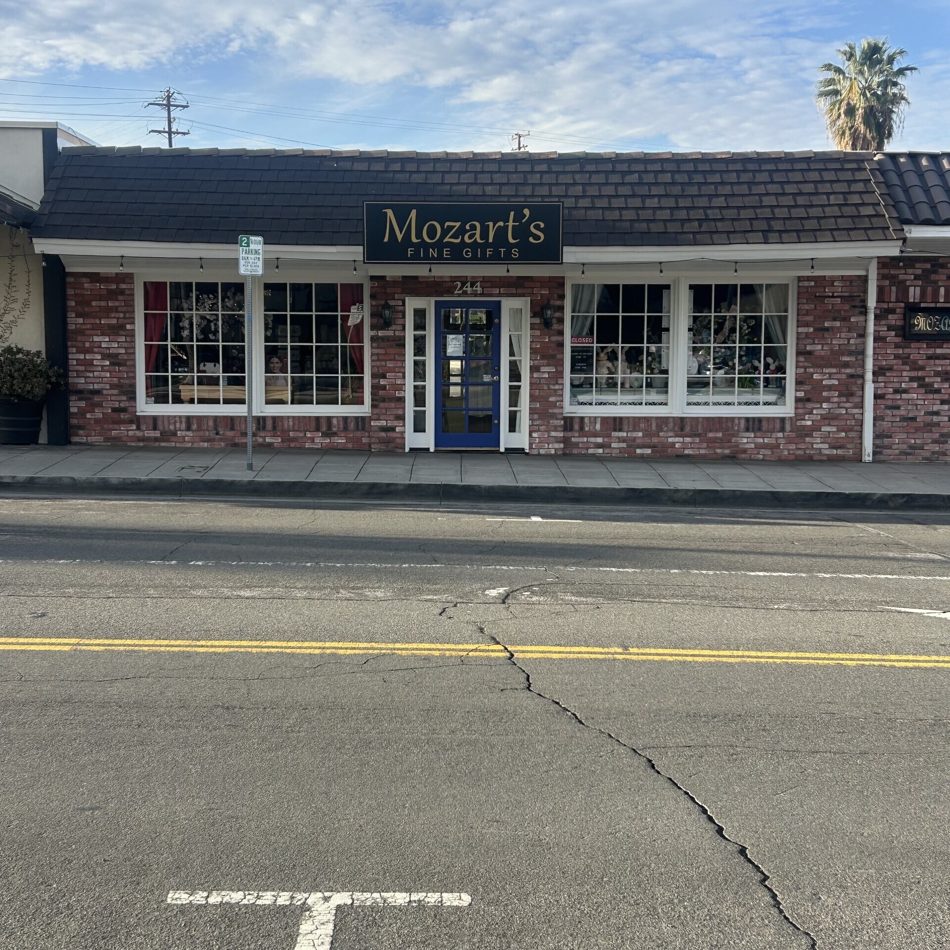 240 E Citrus Ave, Redlands, CA à vendre Photo principale– Image 1 sur 12
