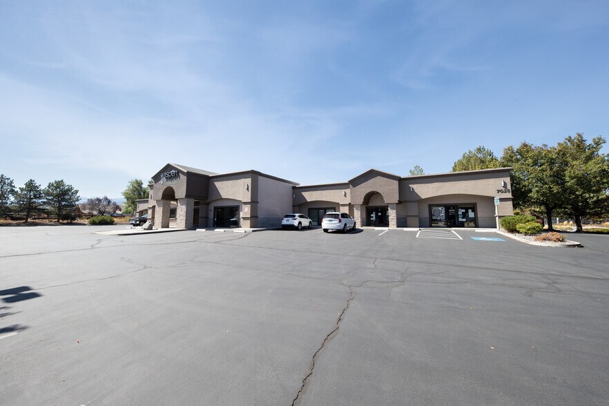 7025 Longley Ln, Reno, NV à vendre - Photo de l’immeuble – Image 2 sur 5