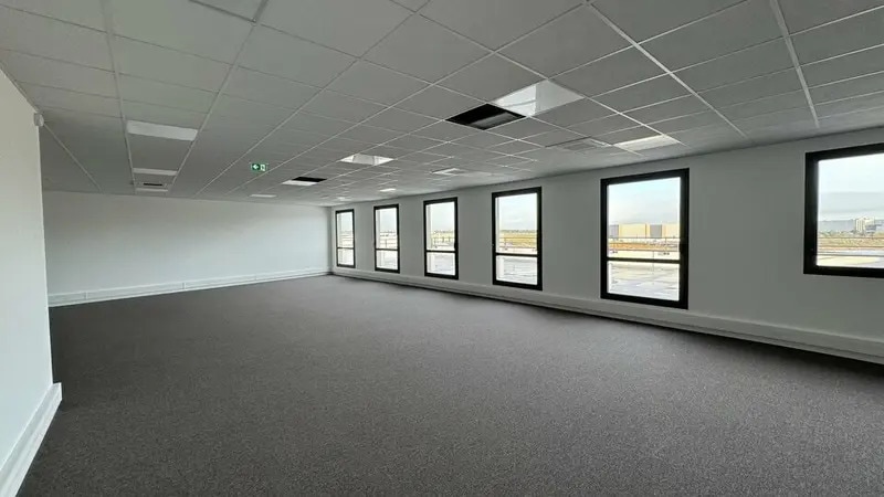 Bureau dans Serris à vendre - Photo de l’immeuble – Image 2 sur 4