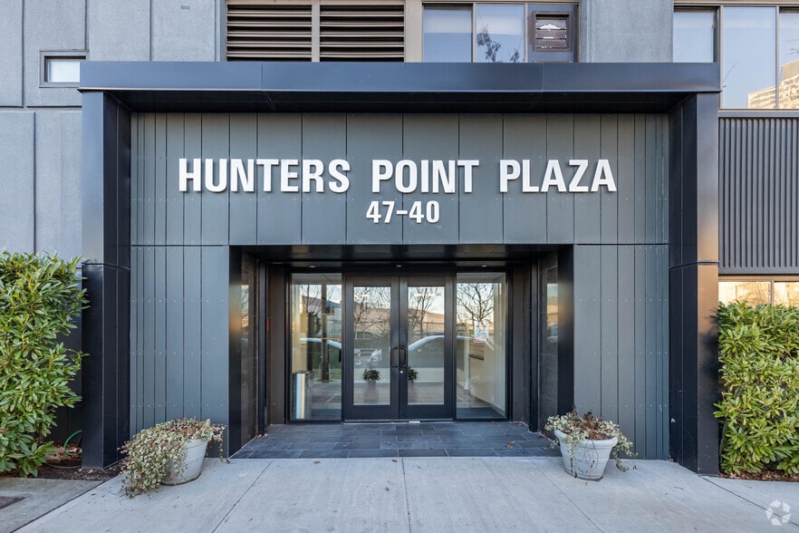 4740 21st St, Long Island City, NY à louer - Photo principale – Image 1 sur 5