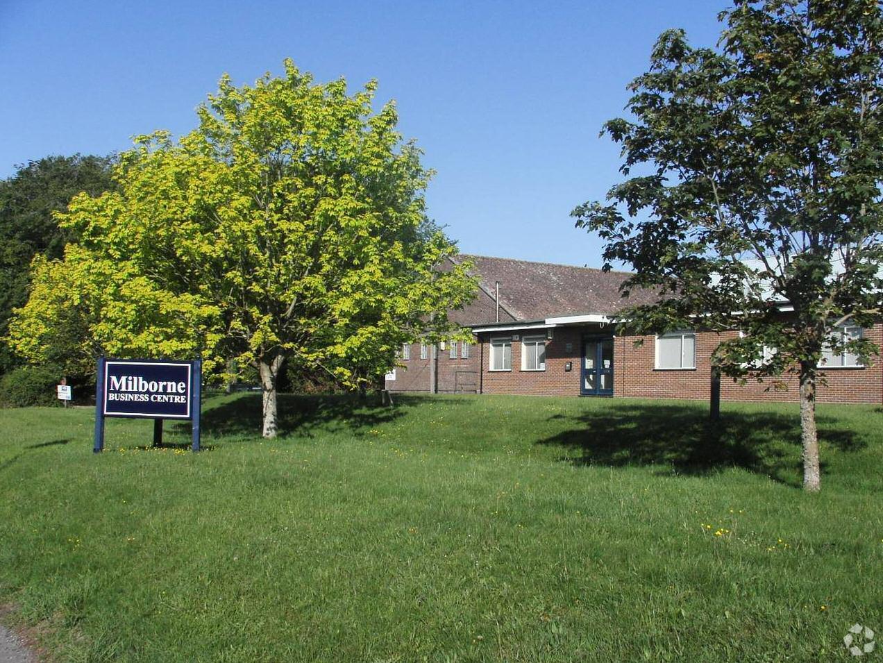 Blandford Rd, Blandford Forum à louer Photo principale– Image 1 sur 2