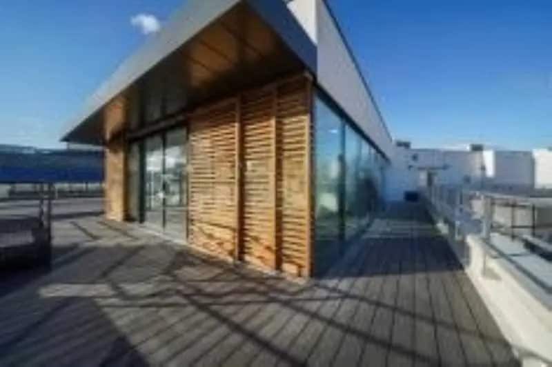 4 Place Des Ailes, Boulogne-Billancourt à louer - Photo de l’immeuble – Image 2 sur 9