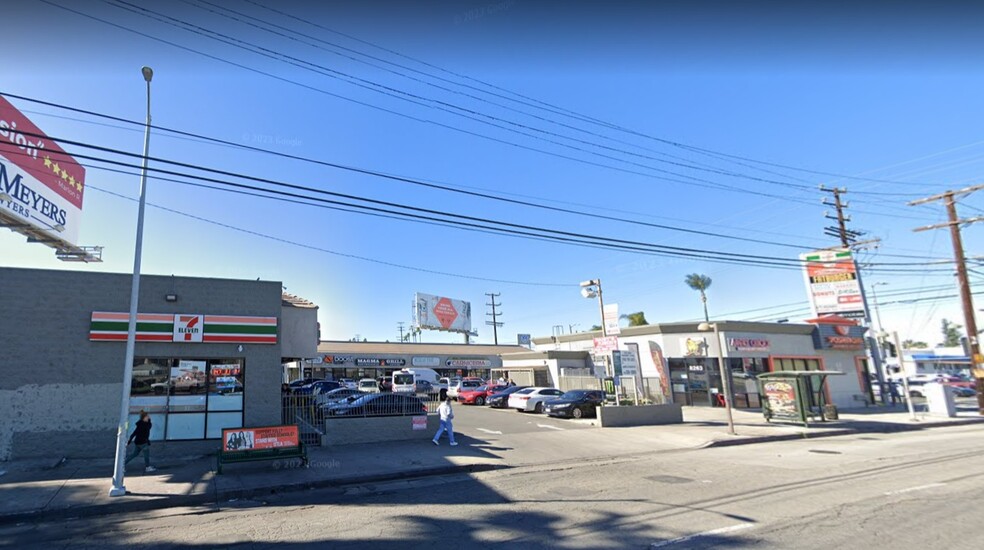 8243-8267 Sepulveda Blvd, Panorama City, CA à louer - Photo de l’immeuble – Image 2 sur 5