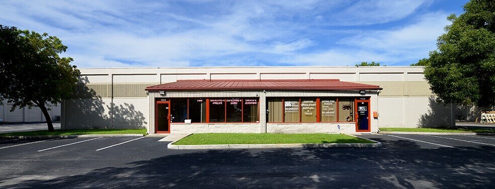 1927-1933 W Copans Rd, Pompano Beach, FL à louer - Photo de l’immeuble – Image 3 sur 7