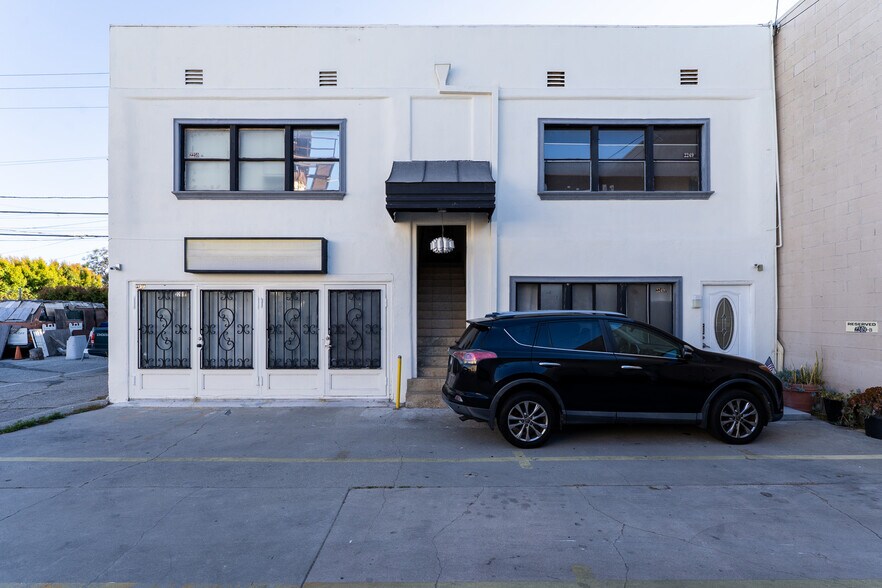 2245-2251 Westwood Blvd, Los Angeles, CA à vendre - Photo de l’immeuble – Image 3 sur 25