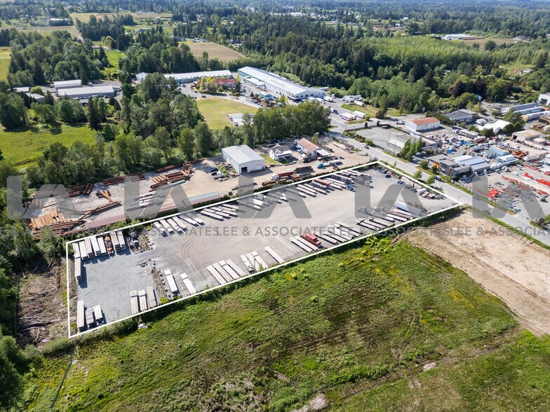 26074 30A Ave, Langley Twp, BC à louer - Photo de l’immeuble – Image 1 sur 17
