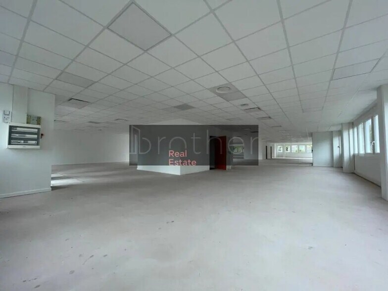 Bureau dans Mérignac à louer - Photo de l’immeuble – Image 1 sur 4