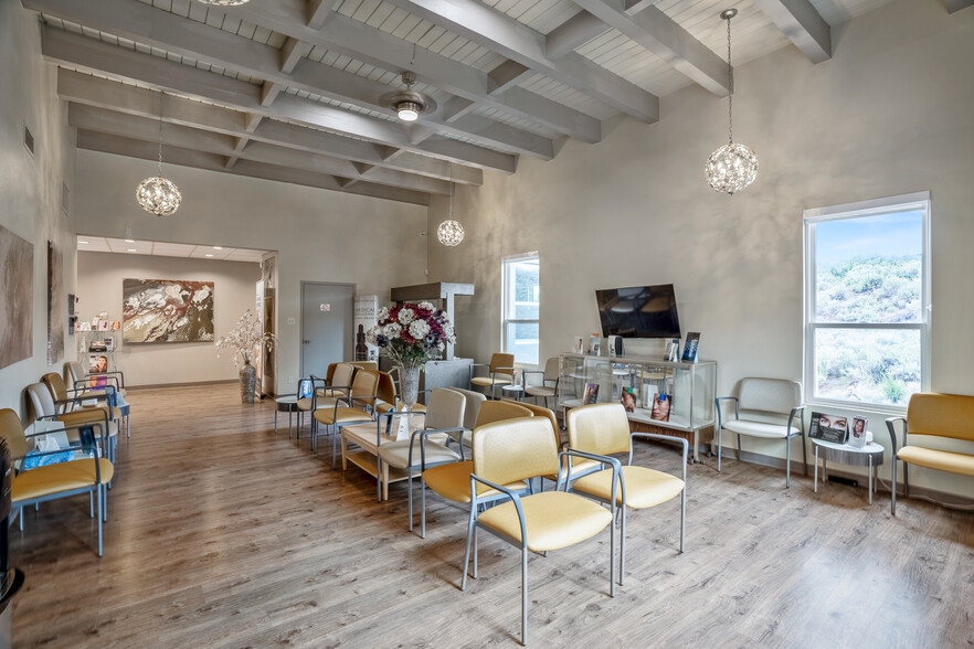 450 St Michael's Dr, Santa Fe, NM à vendre - Photo intérieure – Image 1 sur 22