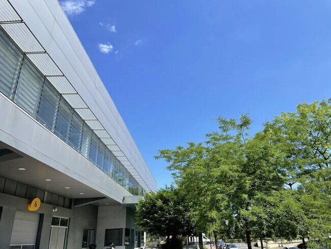 Plus de détails pour Bureau à louer