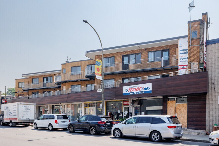 5810-5840 Boul Gouin O, Montréal, QC à louer - Photo de l’immeuble – Image 2 sur 2