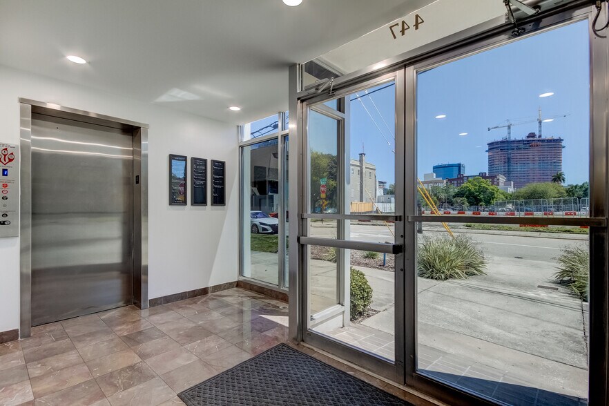 447 3rd Ave N, Saint Petersburg, FL à louer - Photo intérieure – Image 3 sur 16