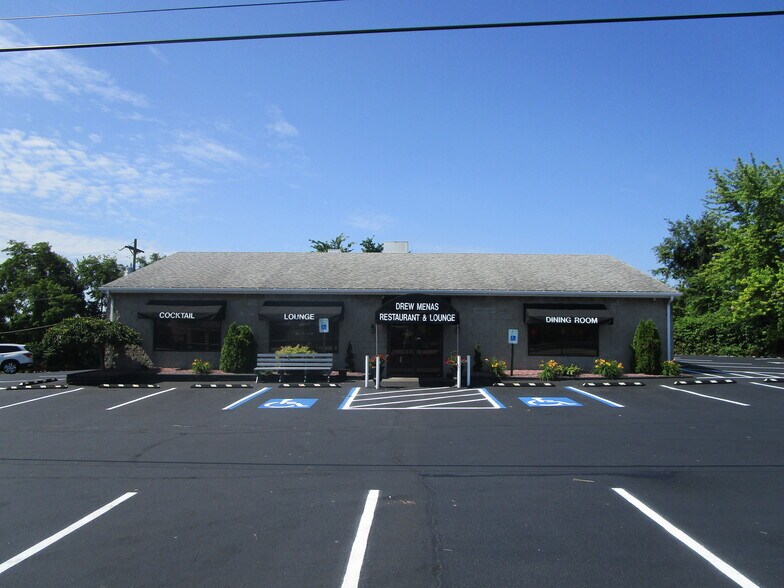 1456 Lincoln Hwy, North Versailles, PA à vendre - Photo de l’immeuble – Image 3 sur 44