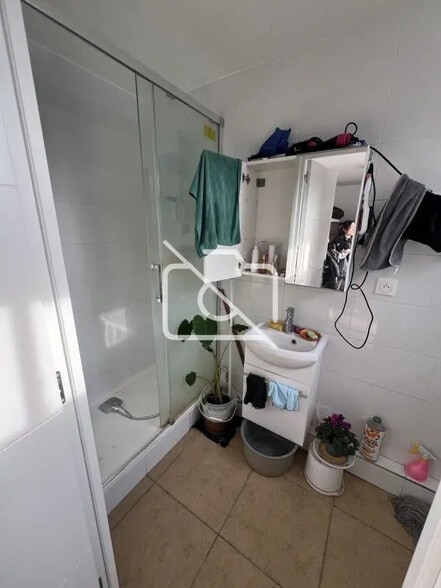 Local d'activités dans Champigny-sur-Marne à vendre - Photo de l’immeuble – Image 2 sur 6