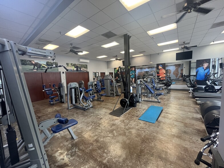 214 Main St, Fort Mill, SC à louer - Photo de l’immeuble – Image 3 sur 10